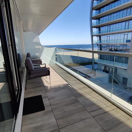 White Sea Mamaia شقة